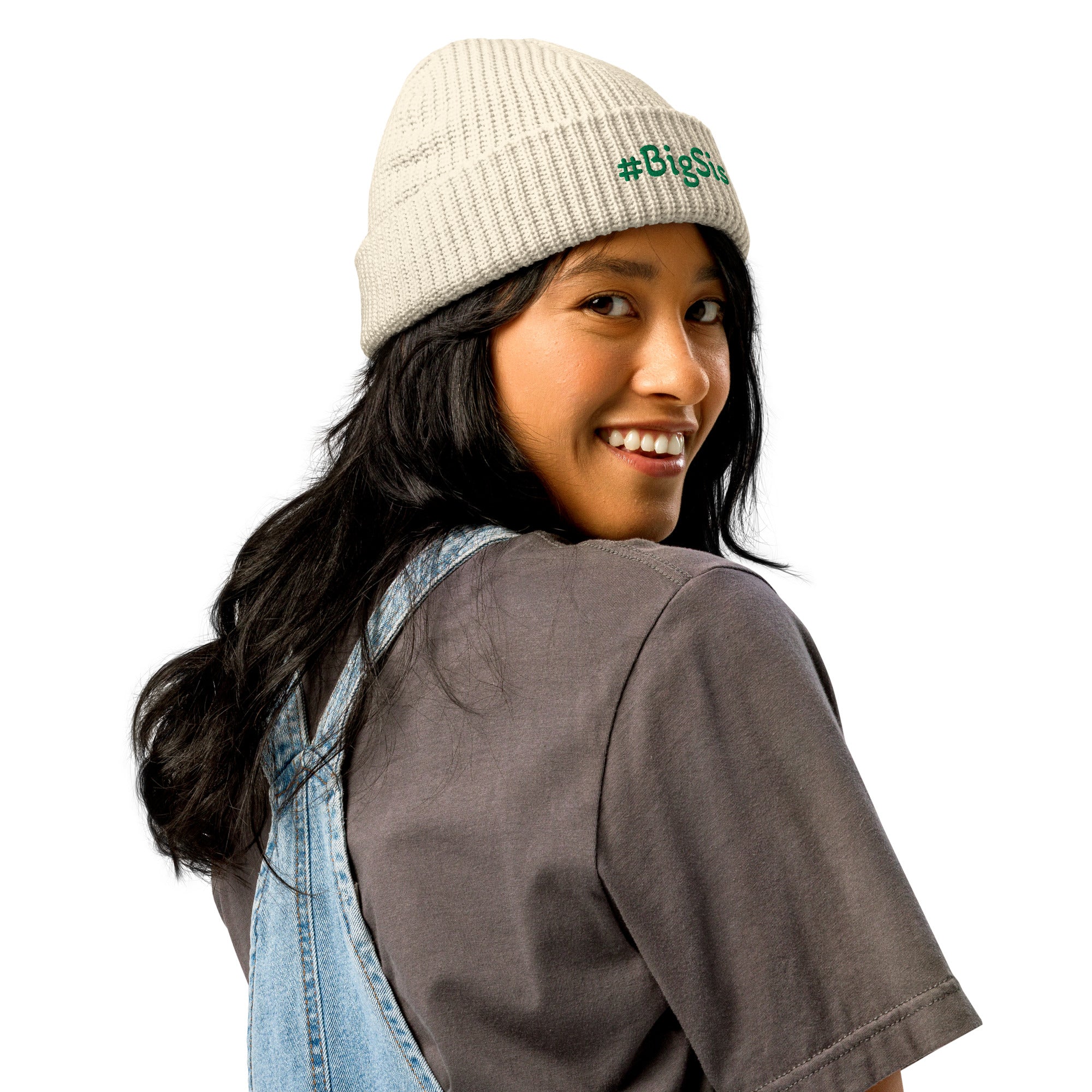 BigSis beanie – The Sisters Chat Merch